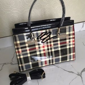 Large bag with crossbody strap